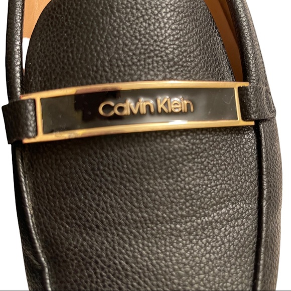 Calvin Klein, LIRA black loafers, with gold branding in front. Classy, size 8.5 - Picture 3 of 9